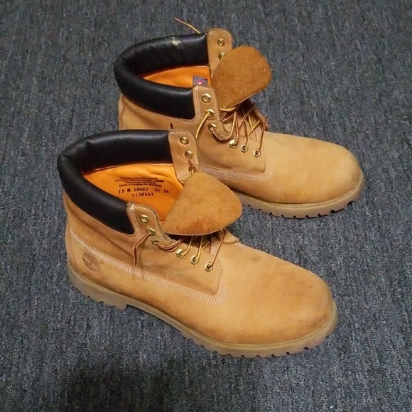 Hp🎯🎉🎊 Timberland men's size 13 butter boots - Picture 3 of 8